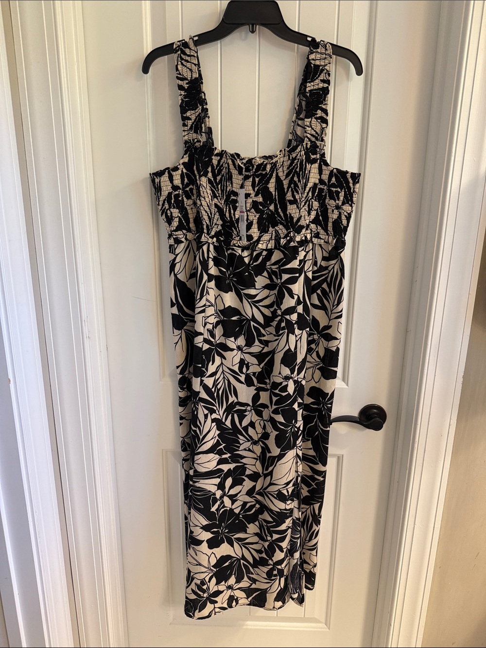 BNWT Emma & Michele Black and Cream Floral Sun Dress - Women